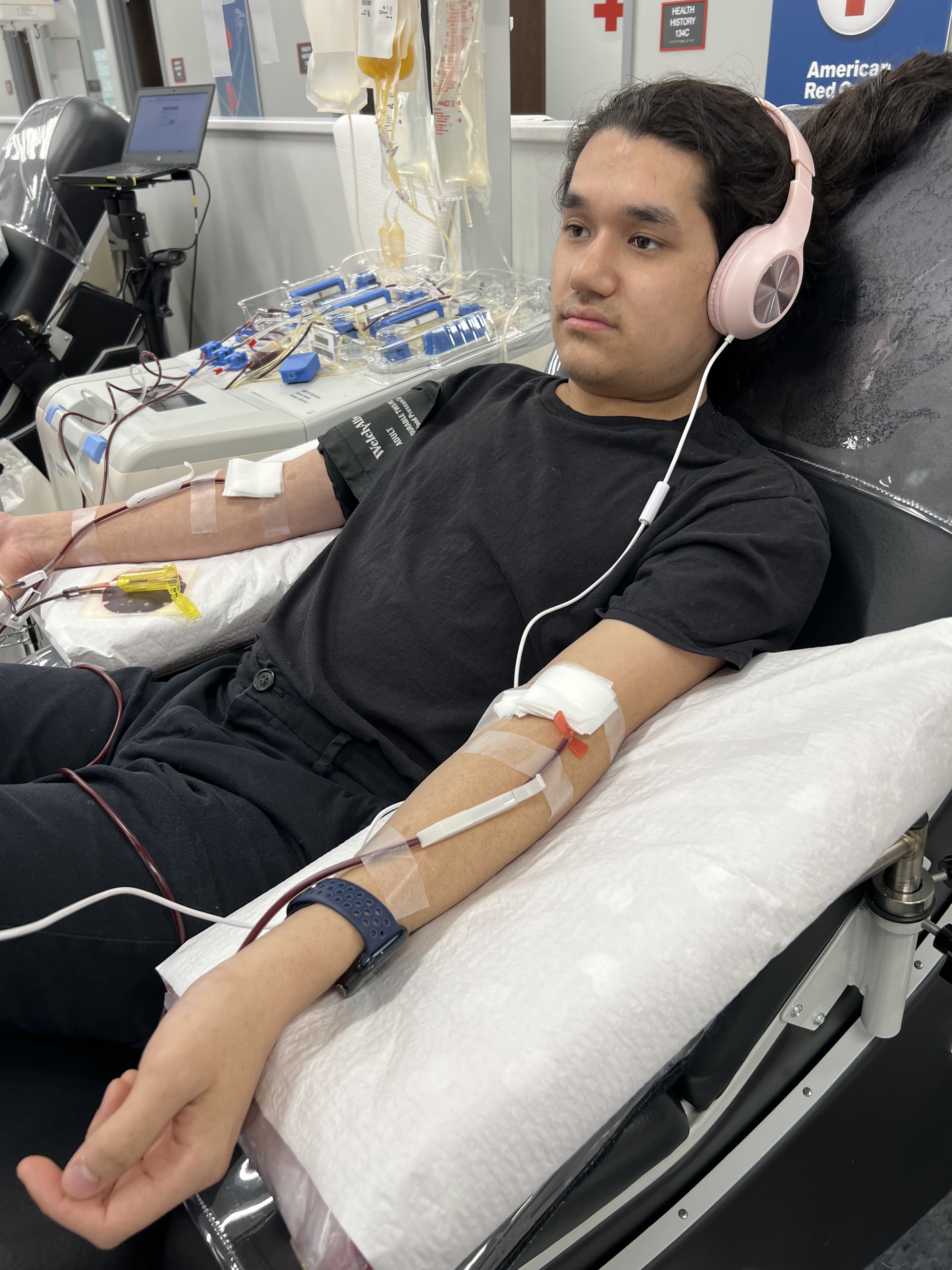 Teen shares his experience after donating platelets for the first time